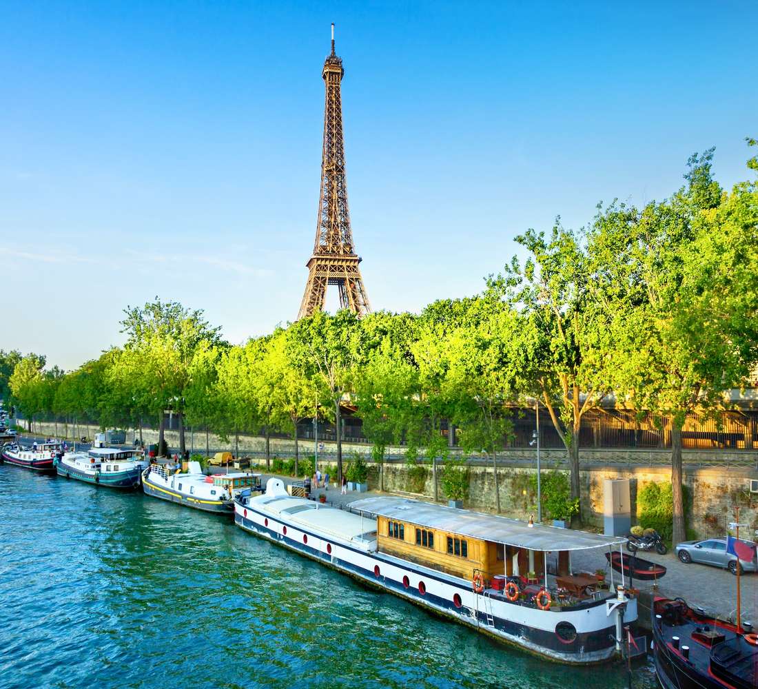 Tours en bus touristiques à Paris – Monuments emblématiques de Paris et billets flexibles en 2025 Tours en bus hop-on hop-off à Paris, France – Bus à toit ouvert, attractions principales et annulation gratuite en 2025